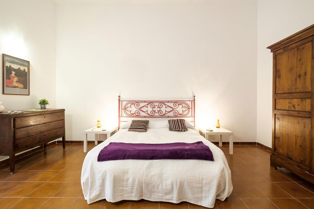 At Kalsa Quiet Flowered Terrace! Free Parking! Ideal For Remote Working! باليرمو المظهر الخارجي الصورة